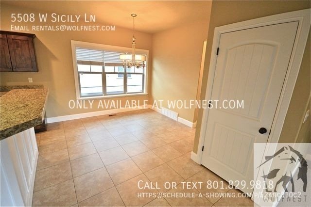 Sensational 3 Bed Highland Townhome! No Deposit Option! property image
