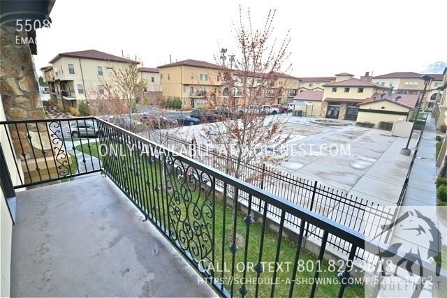 Sensational 3 Bed Highland Townhome! No Deposit Option! property image