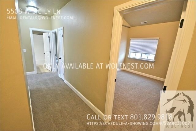 Sensational 3 Bed Highland Townhome! No Deposit Option! property image