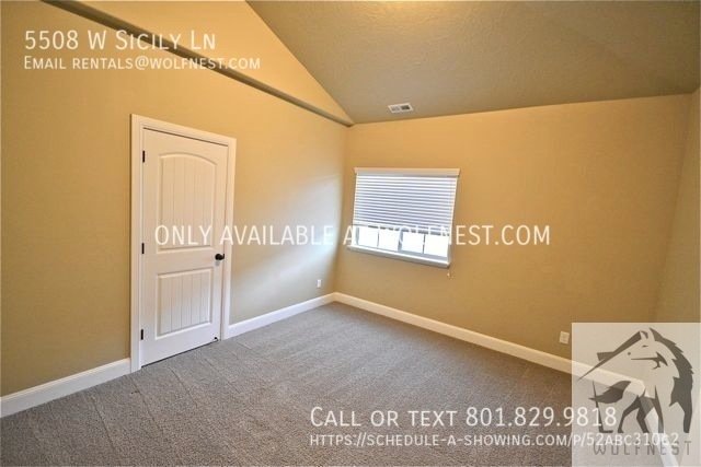 Sensational 3 Bed Highland Townhome! No Deposit Option! property image