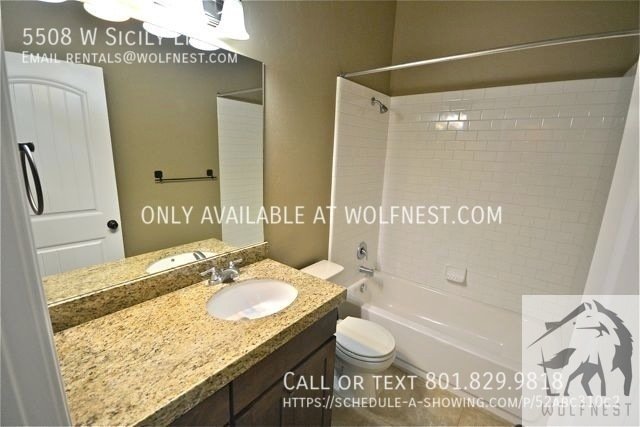 Sensational 3 Bed Highland Townhome! No Deposit Option! property image