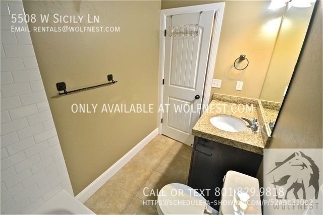 Sensational 3 Bed Highland Townhome! No Deposit Option! property image