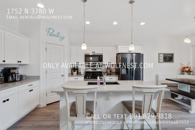 Stunning 4 Bed Lehi Townhome! No Deposit Option! property image