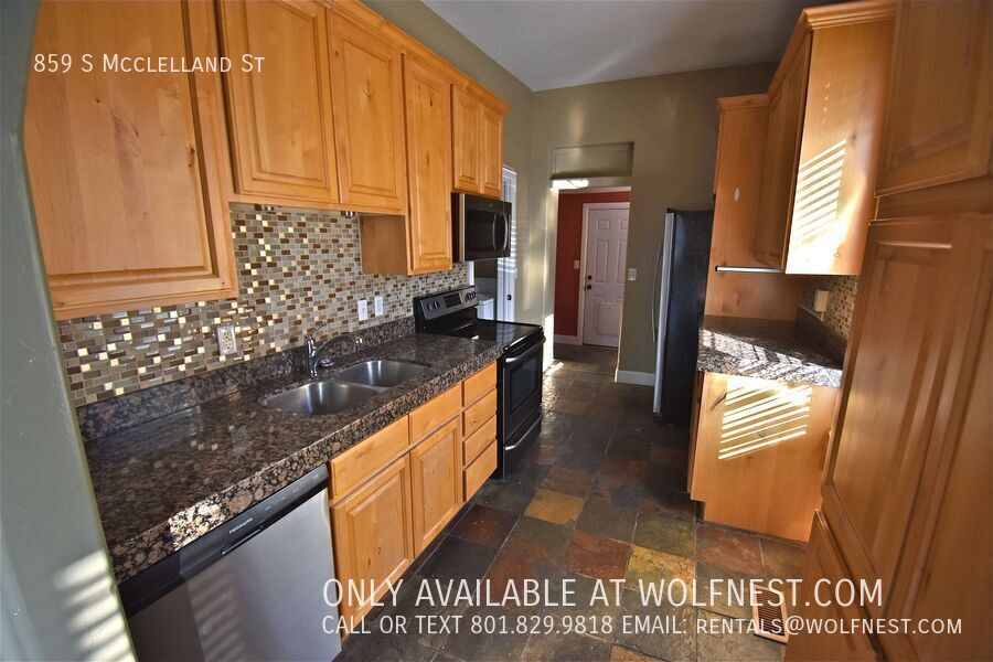 Beautiful 3 Bed 9th & 9th Home! No Deposit Option! property image