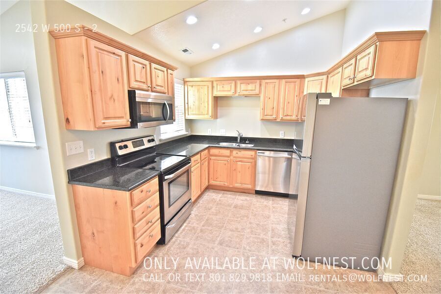 Amazing 3 Bed Springville Condo! No Deposit Option! property image