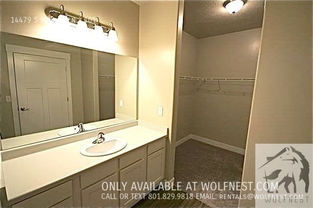 Beautiful 3 Bed Herriman Condo! No Deposit Option! property image