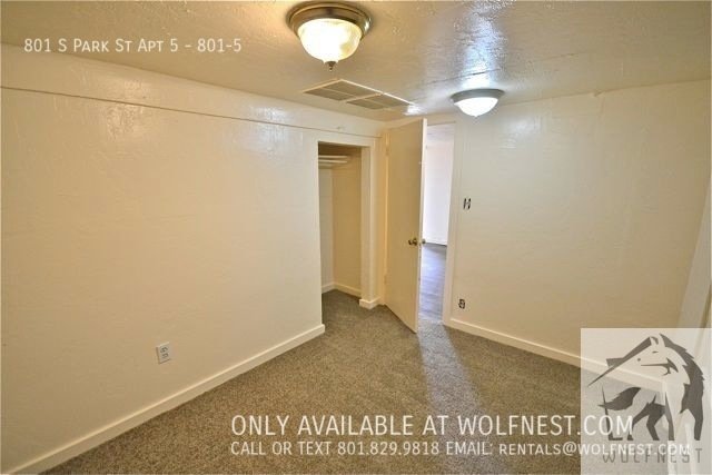 No Deposit Option! Cozy 1 Bed Downtown Basement Unit property image