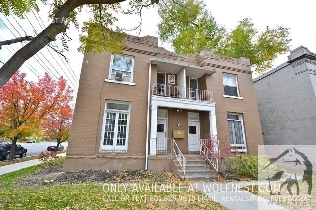 No Deposit Option! Cozy 1 Bed Downtown Basement Unit property image