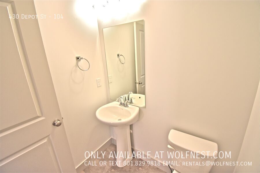 Newer 2 Bed Clearfield Townhome! No Deposit Option! property image