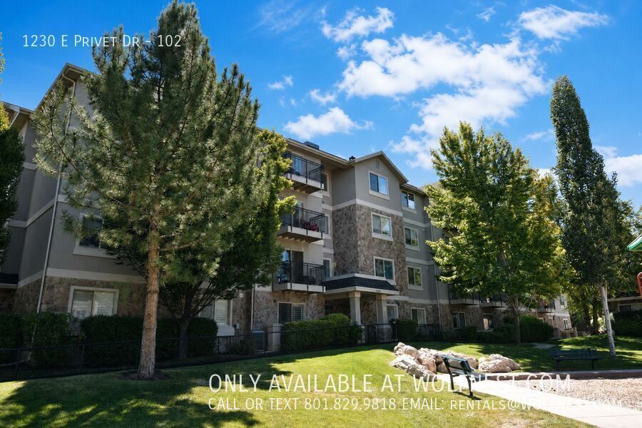 Stunning 2 Bed Cottonwood Heights Condo! No Deposit Option! property image