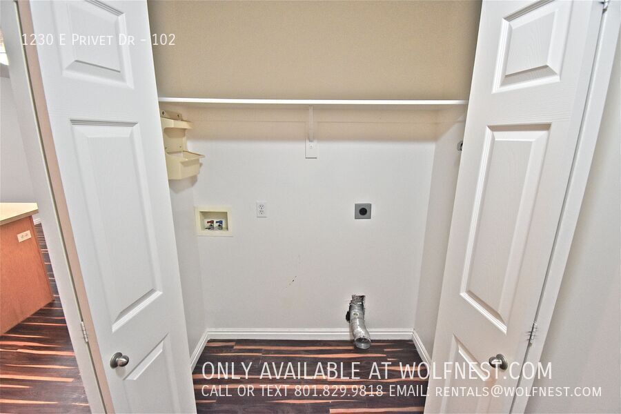 Stunning 2 Bed Cottonwood Heights Condo! No Deposit Option! property image