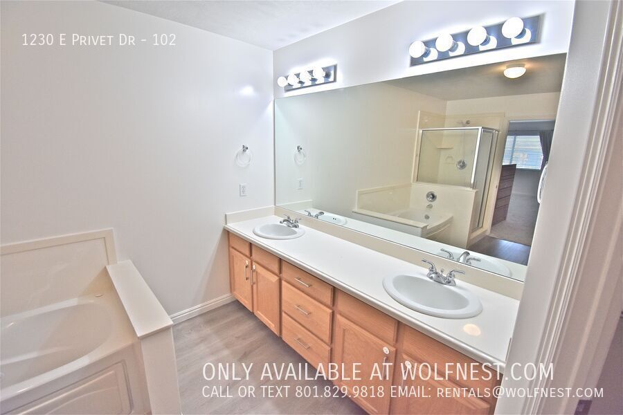 Stunning 2 Bed Cottonwood Heights Condo! No Deposit Option! property image