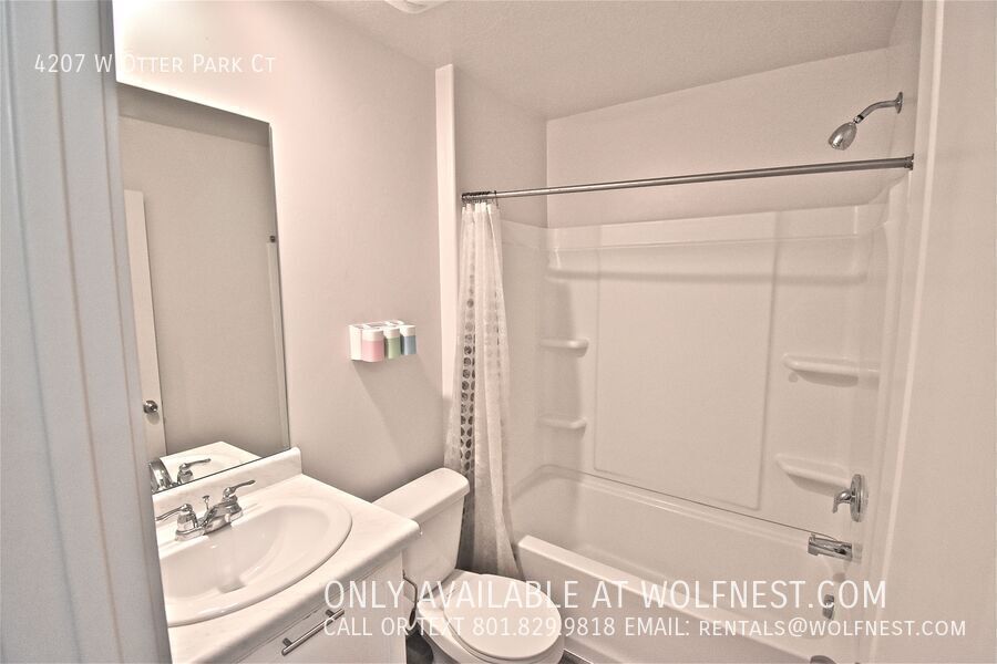 Stunning 3 Bed Riverton Townhome! No Deposit Option! property image