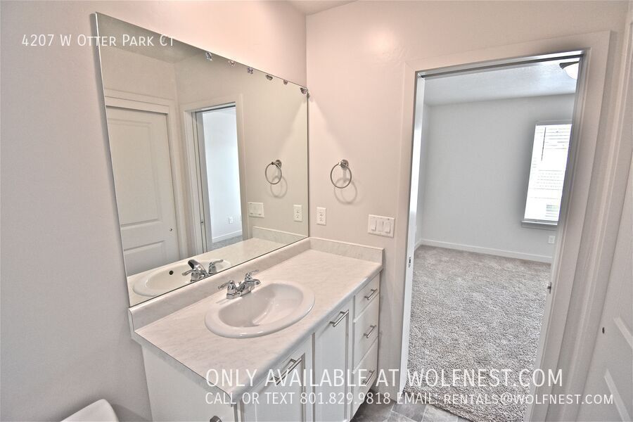 Stunning 3 Bed Riverton Townhome! No Deposit Option! property image