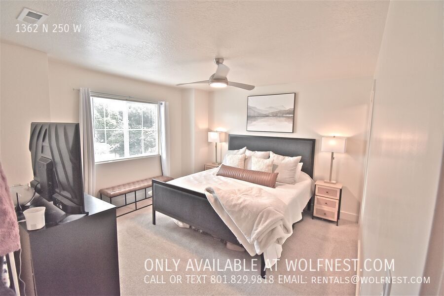 Gorgeous 3 Bed Sunset Townhome! No Deposit Option! property image