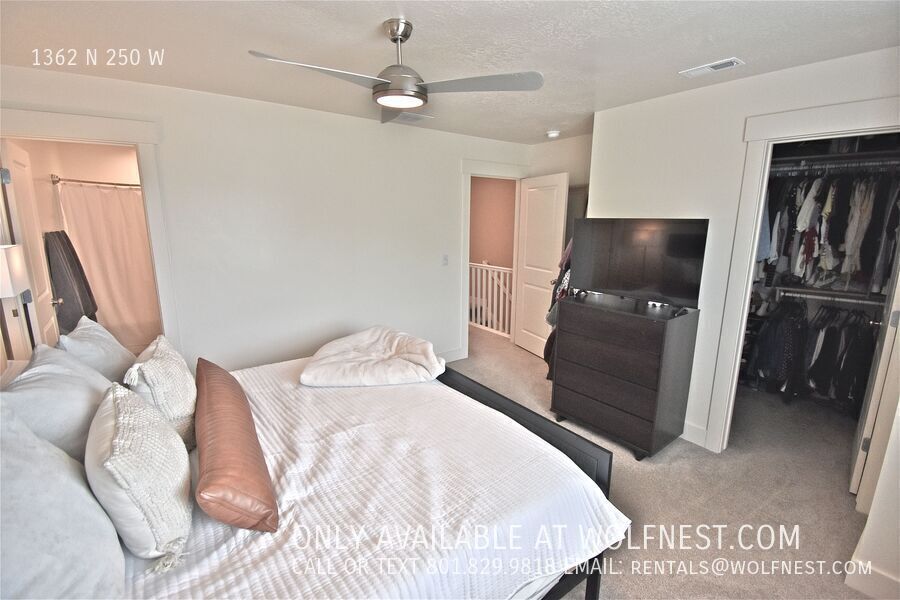 Gorgeous 3 Bed Sunset Townhome! No Deposit Option! property image