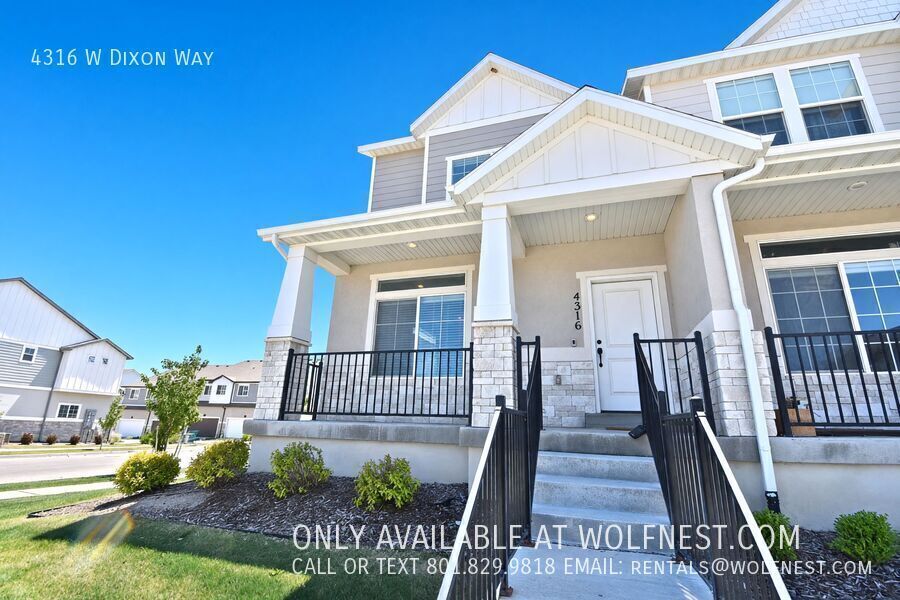 Gorgeous 4 Bed Lehi Townhome! $450 Off 1st Month! property image