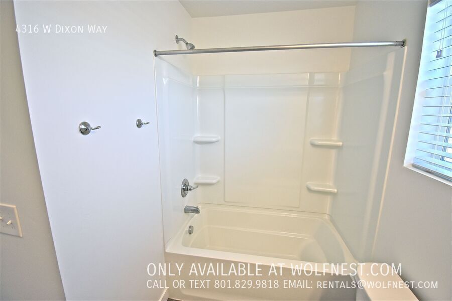 Gorgeous 4 Bed Lehi Townhome! $450 Off 1st Month! property image