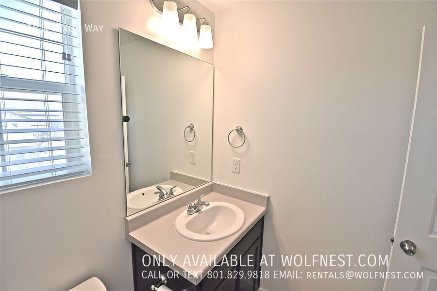 Gorgeous 4 Bed Lehi Townhome! $450 Off 1st Month! property image
