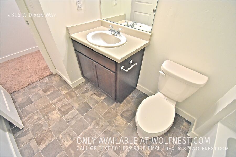Gorgeous 4 Bed Lehi Townhome! $450 Off 1st Month! property image