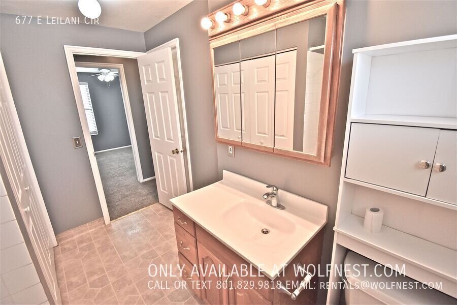 Beautiful 5 Bed Sandy Home! $350 Off 1st Month! property image
