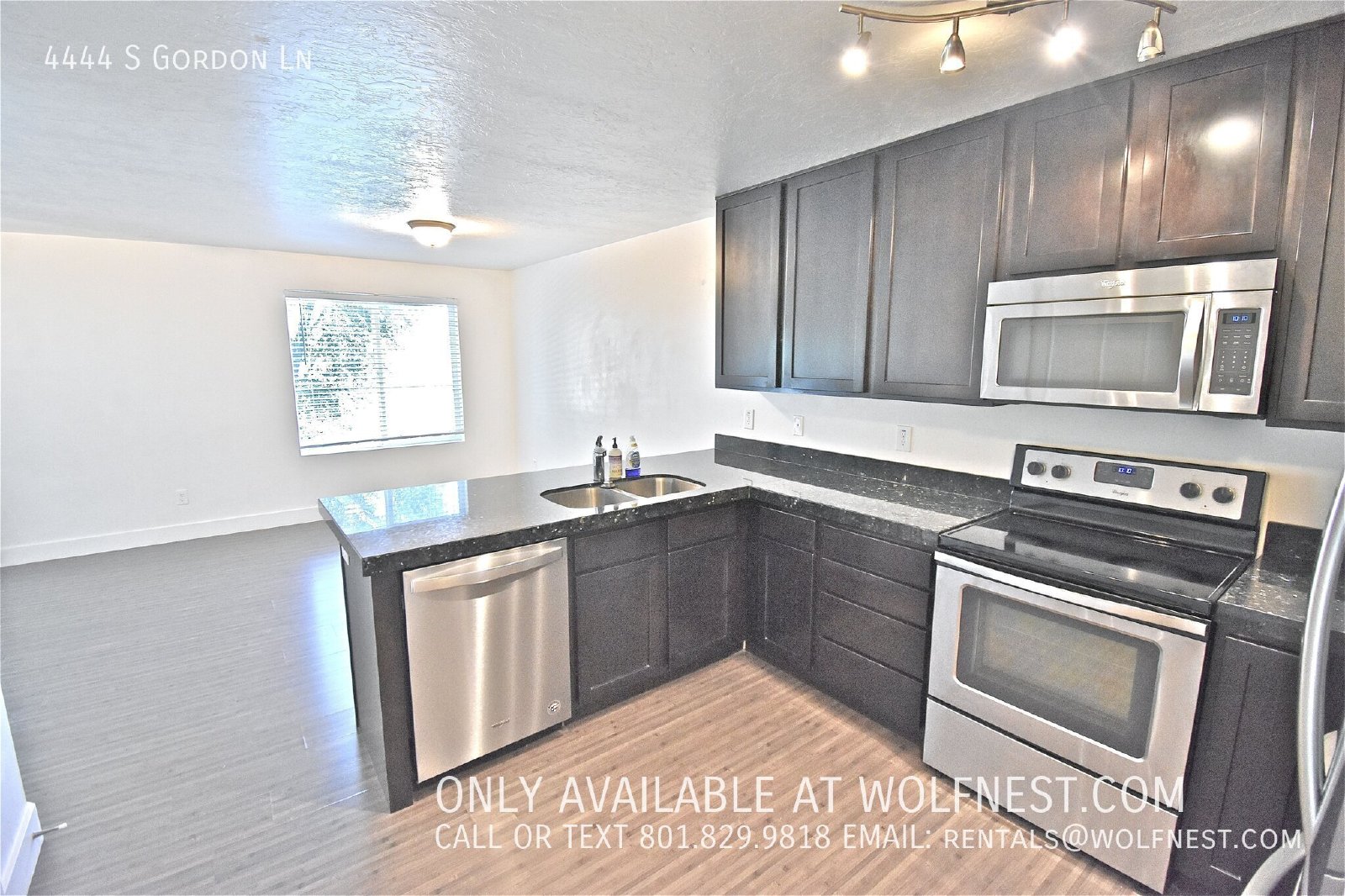 Spacious 3+ Bed Murray Townhome! $350 Off 1st Month! property image