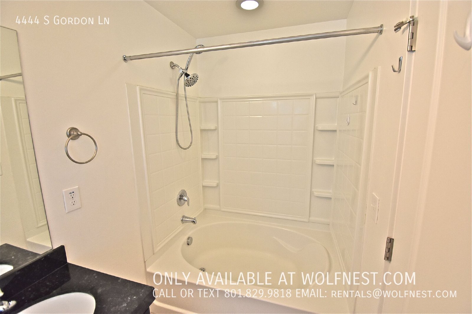 Spacious 3+ Bed Murray Townhome! $350 Off 1st Month! property image