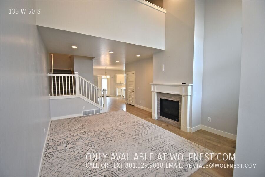 Gorgeous 4 Bed Farmington Townhome! property image