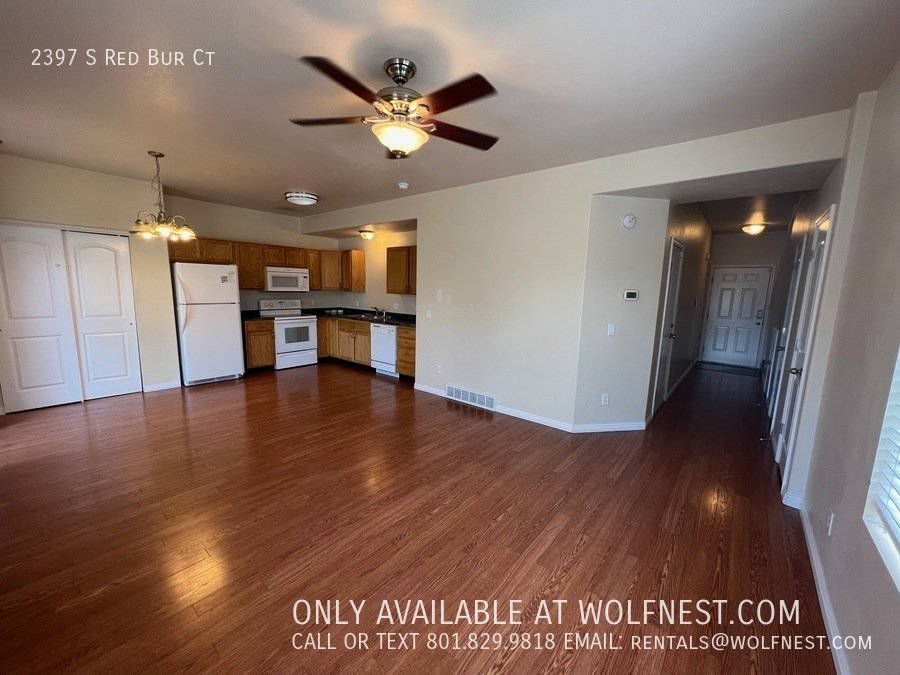 Lovely 3 Bed West Valley Townhome! No Deposit Option! property image