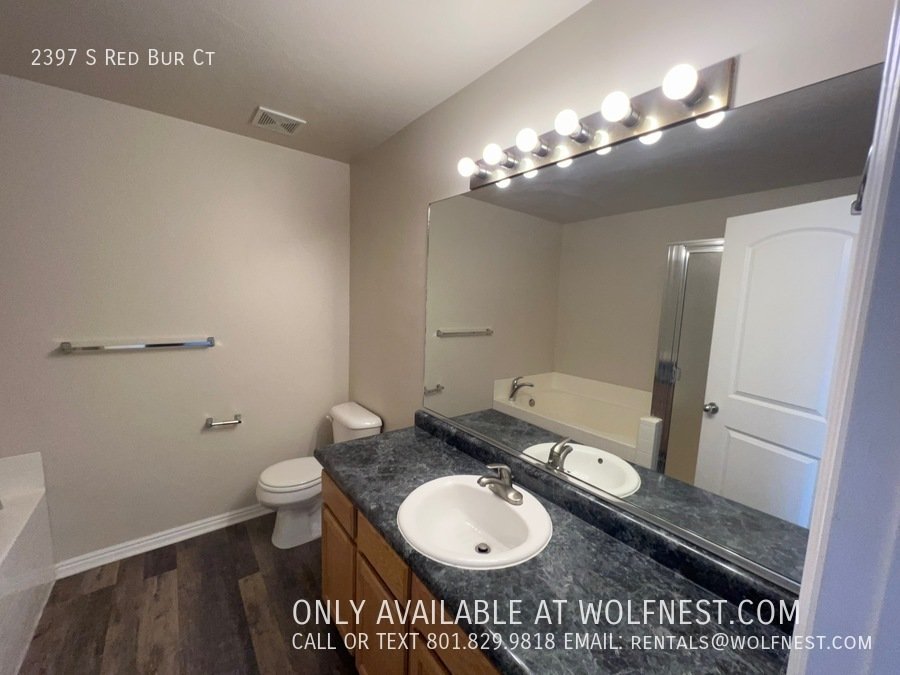 Lovely 3 Bed West Valley Townhome! No Deposit Option! property image