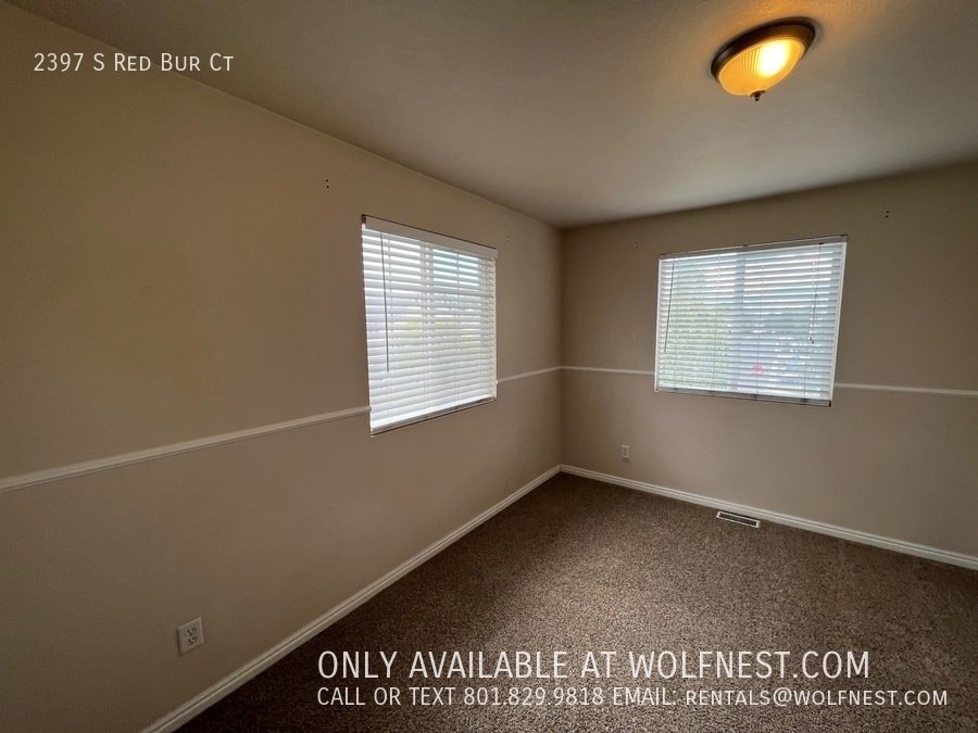 Lovely 3 Bed West Valley Townhome! No Deposit Option! property image