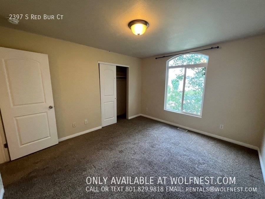 Lovely 3 Bed West Valley Townhome! No Deposit Option! property image