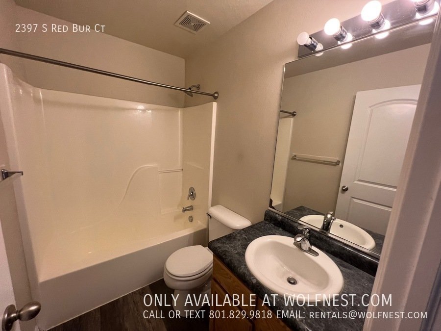 Lovely 3 Bed West Valley Townhome! No Deposit Option! property image