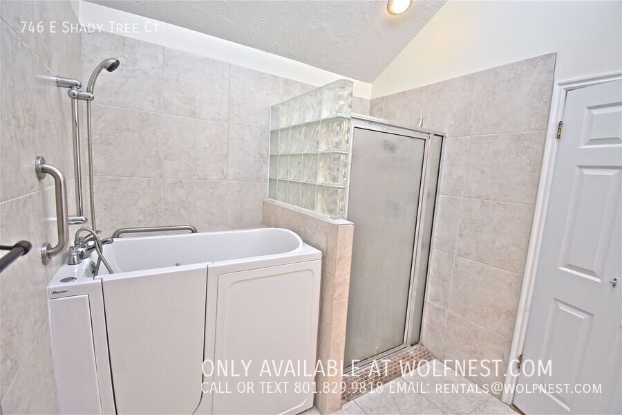 NO DEPOSIT OPTION AVAILABLE!! $350 Off 1st Month! property image