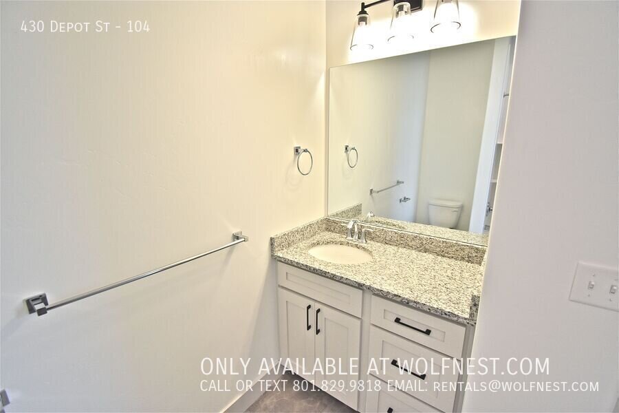 NO DEPOSIT OPTION AVAILABLE! $350 Off 1st Month's Rent! property image