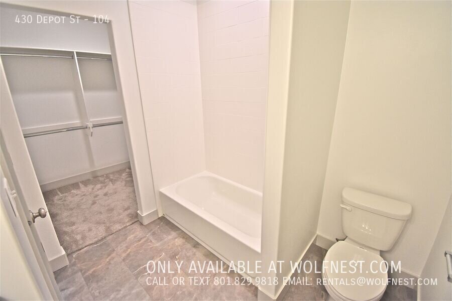 NO DEPOSIT OPTION AVAILABLE! $350 Off 1st Month's Rent! property image