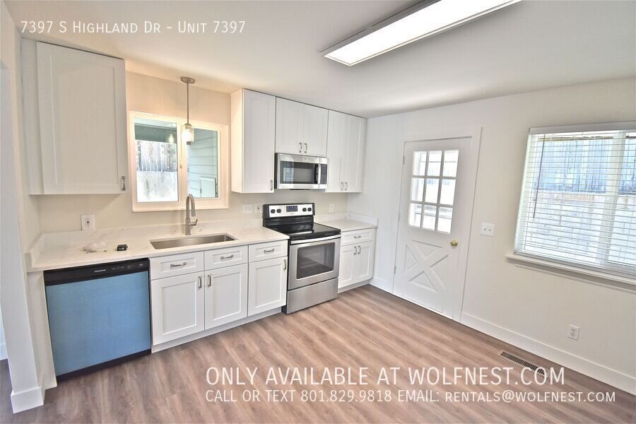 NO DEPOSIT OPTION AVAILABLE!! $350 Off 1st Month! Remodeled Unit! property image