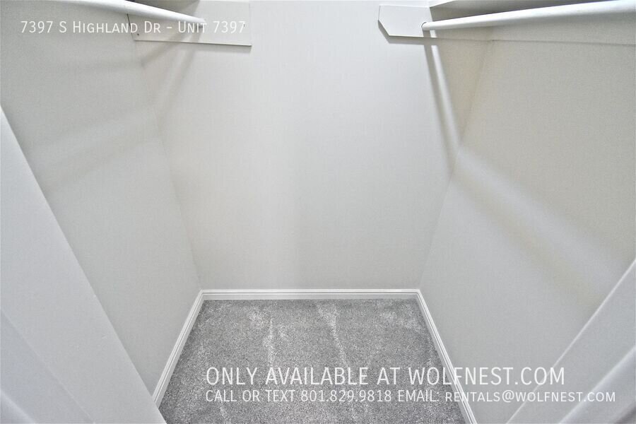 NO DEPOSIT OPTION AVAILABLE!! $350 Off 1st Month! Remodeled Unit! property image