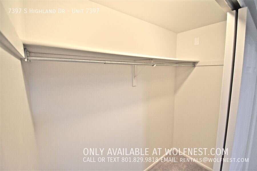 NO DEPOSIT OPTION AVAILABLE!! $350 Off 1st Month! Remodeled Unit! property image