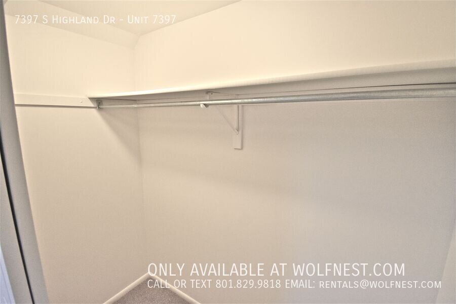 NO DEPOSIT OPTION AVAILABLE!! $350 Off 1st Month! Remodeled Unit! property image