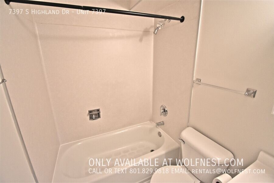 NO DEPOSIT OPTION AVAILABLE!! $350 Off 1st Month! Remodeled Unit! property image