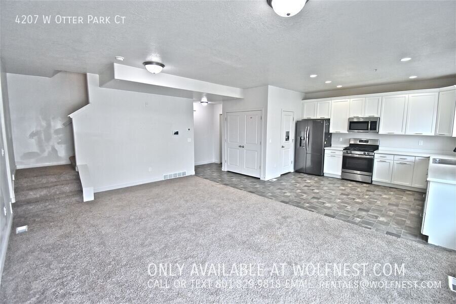 Stunning Riverton Townhome! NO DEPOSIT OPTION AVAILABLE! property image