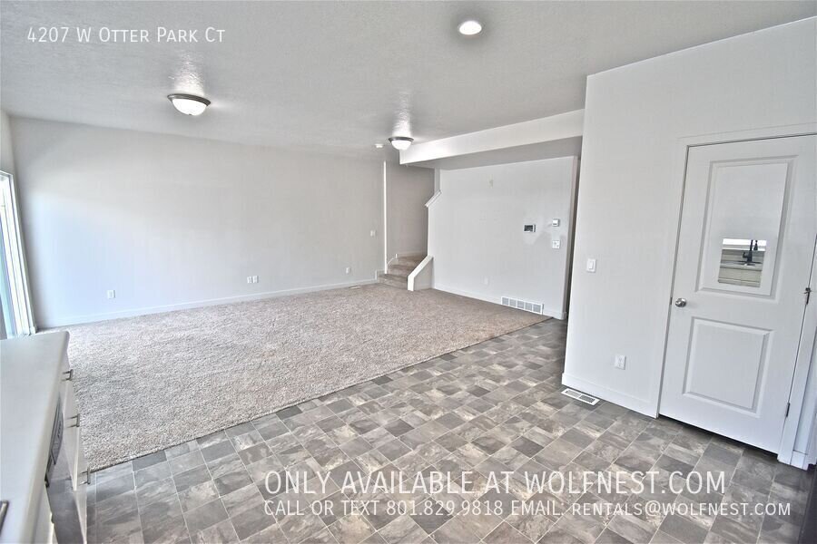 Stunning Riverton Townhome! NO DEPOSIT OPTION AVAILABLE! property image