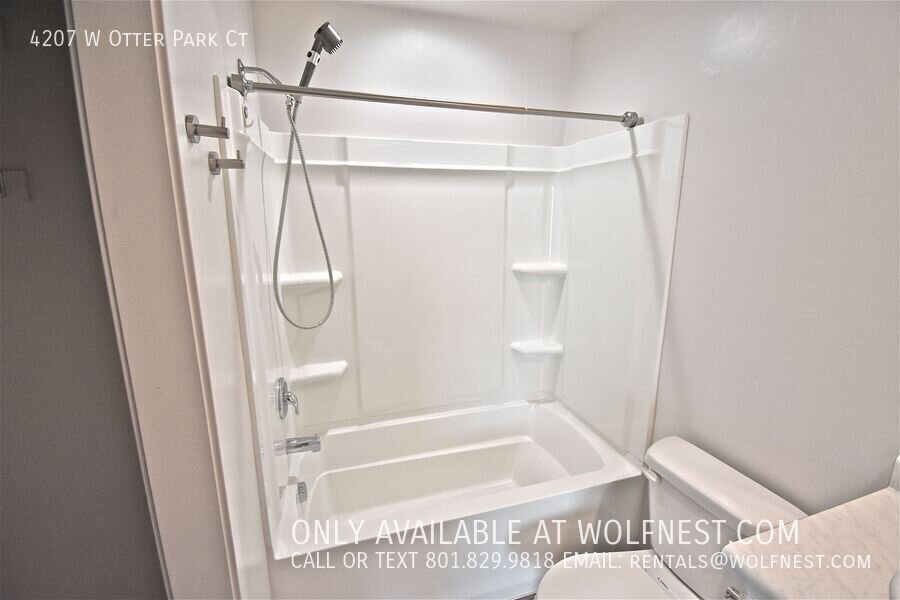 Stunning Riverton Townhome! NO DEPOSIT OPTION AVAILABLE! property image
